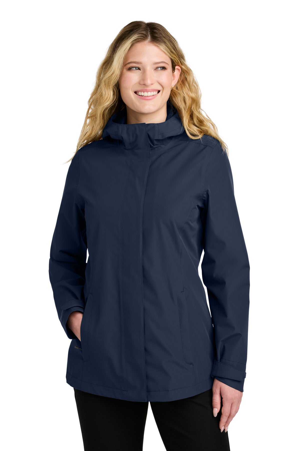 Designed to shrug off wet conditions this carbon neutral C-F - True Navy