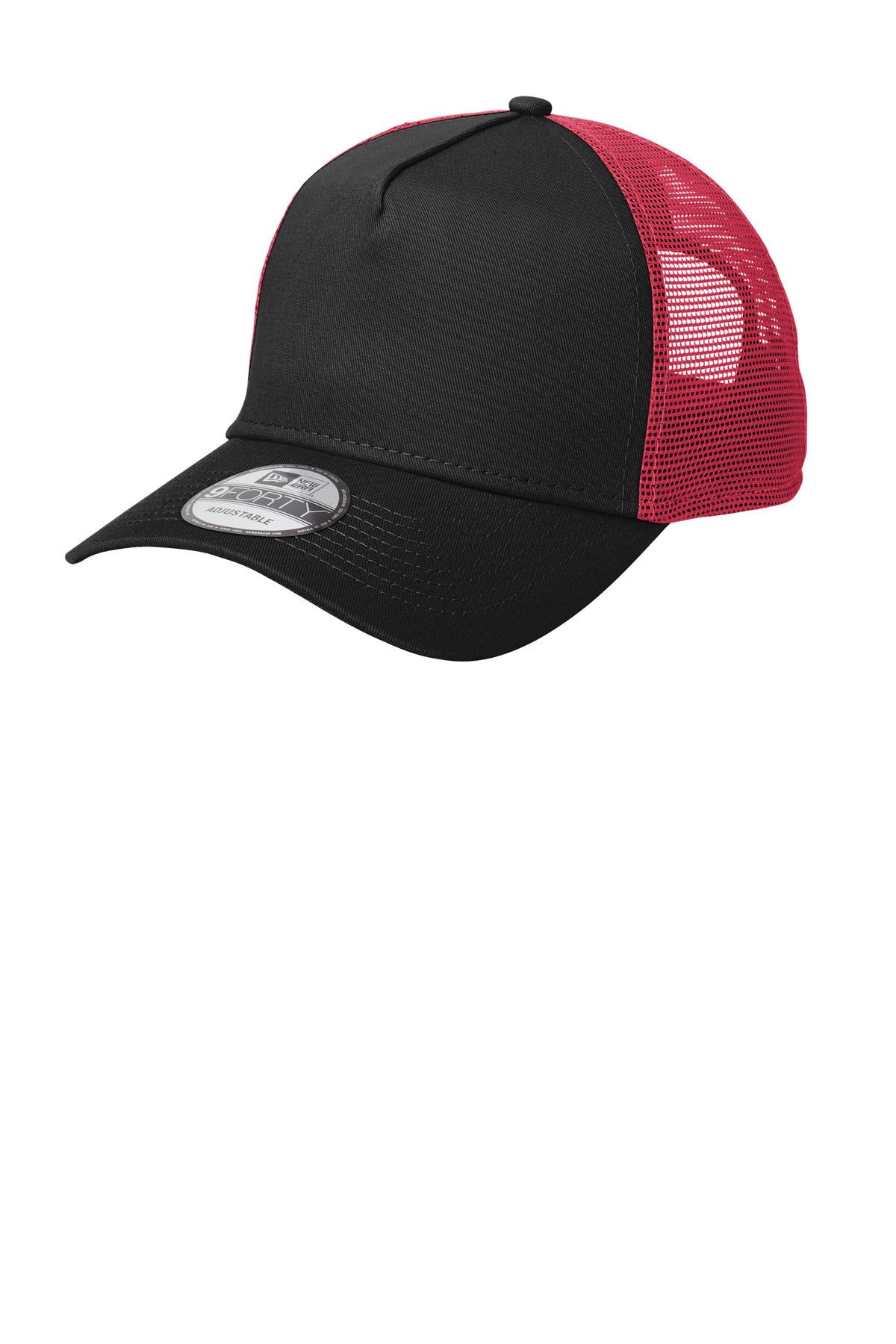 This 5-panel cap has mesh mid and back panels for superior ventilation and a trend-right snapback cl