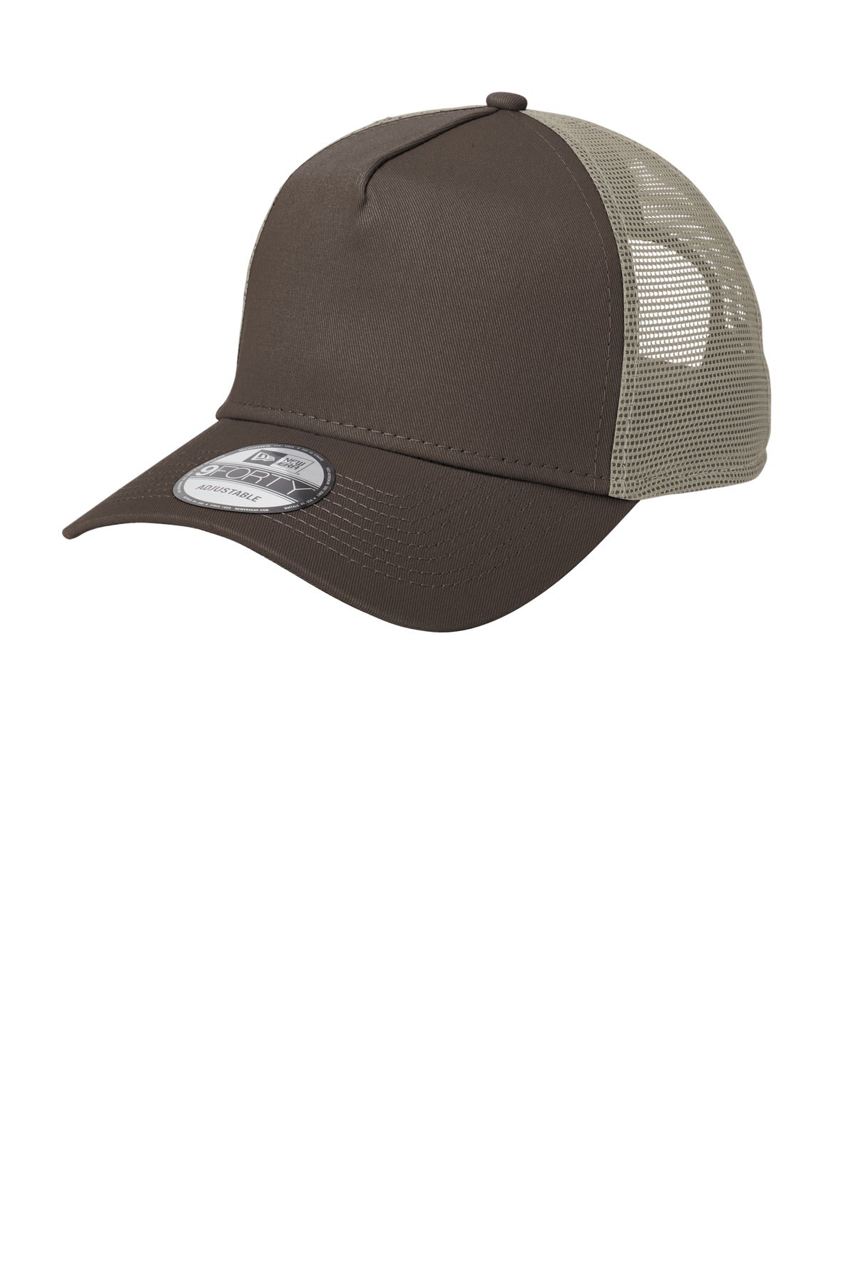 This 5-panel cap has mesh mid and back panels for superior ventilation and a trend-right snapback cl