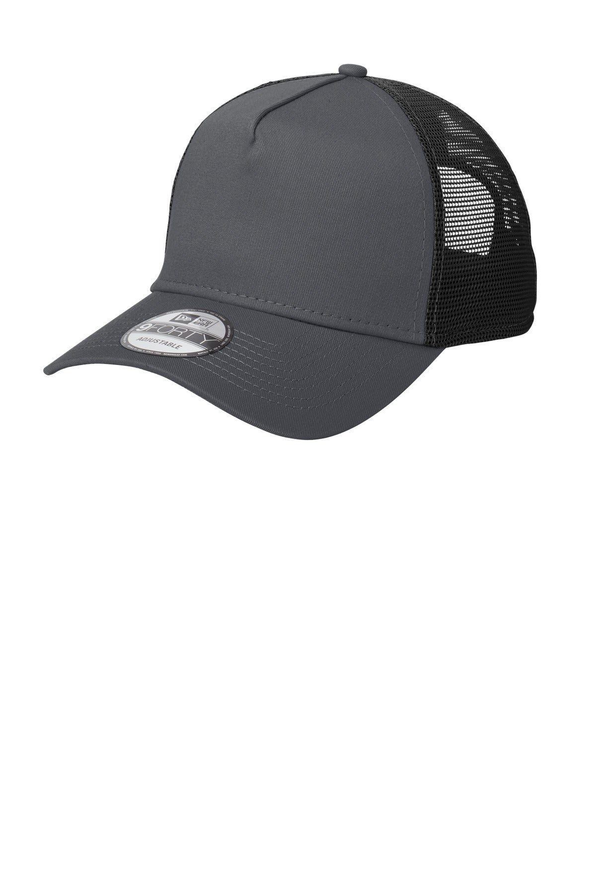 This 5-panel cap has mesh mid and back panels for superior ventilation and a trend-right snapback cl